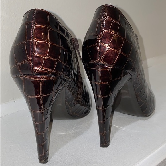 Sam Edelman Brown Patent Crocodile Heeled Booties - Picture 7 of 10